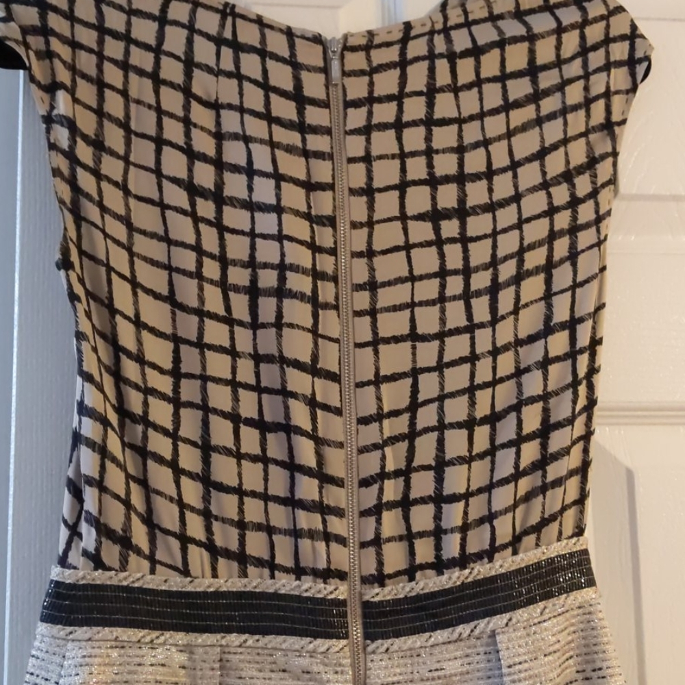 Dress - Picture 6 of 10